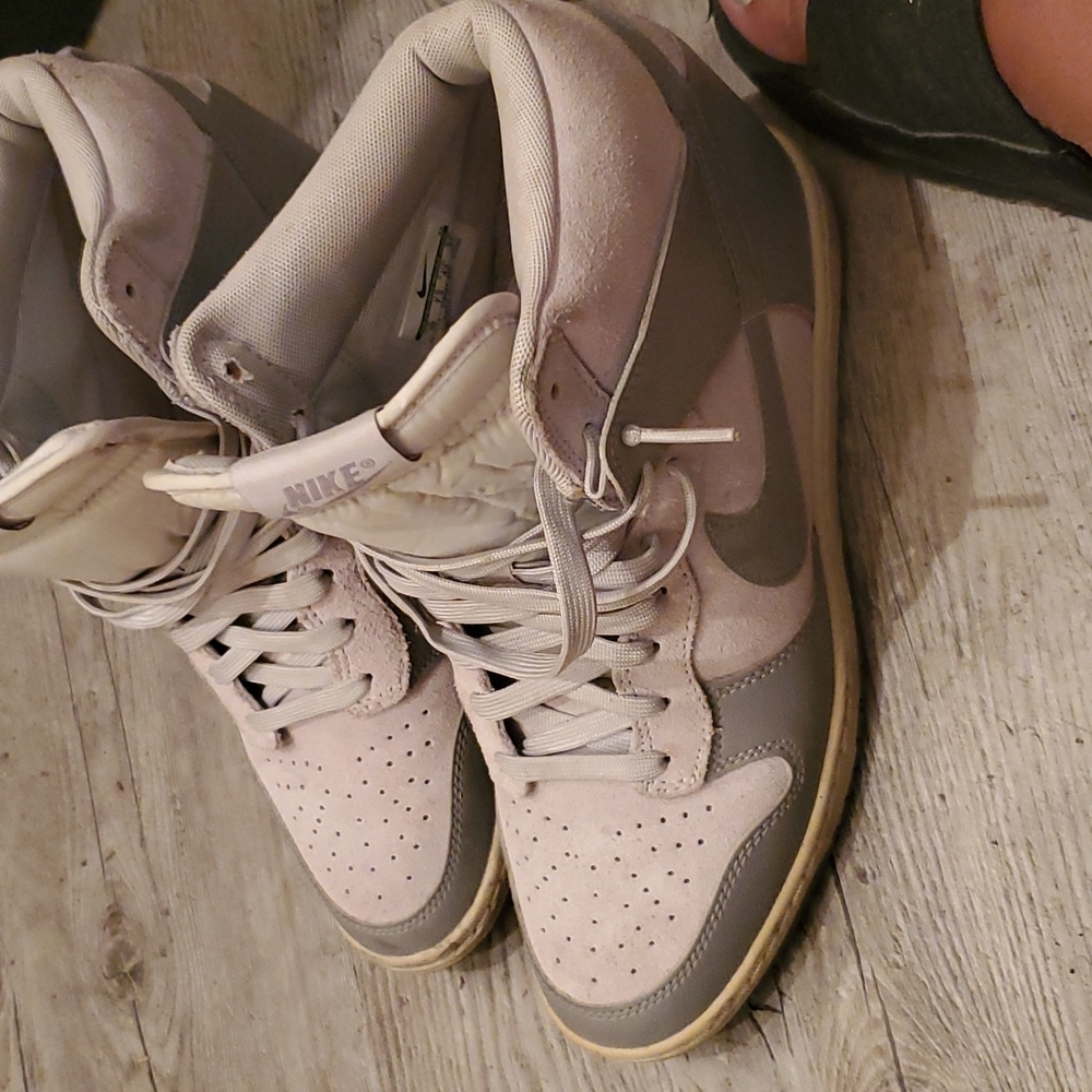 Nike wedge dunks